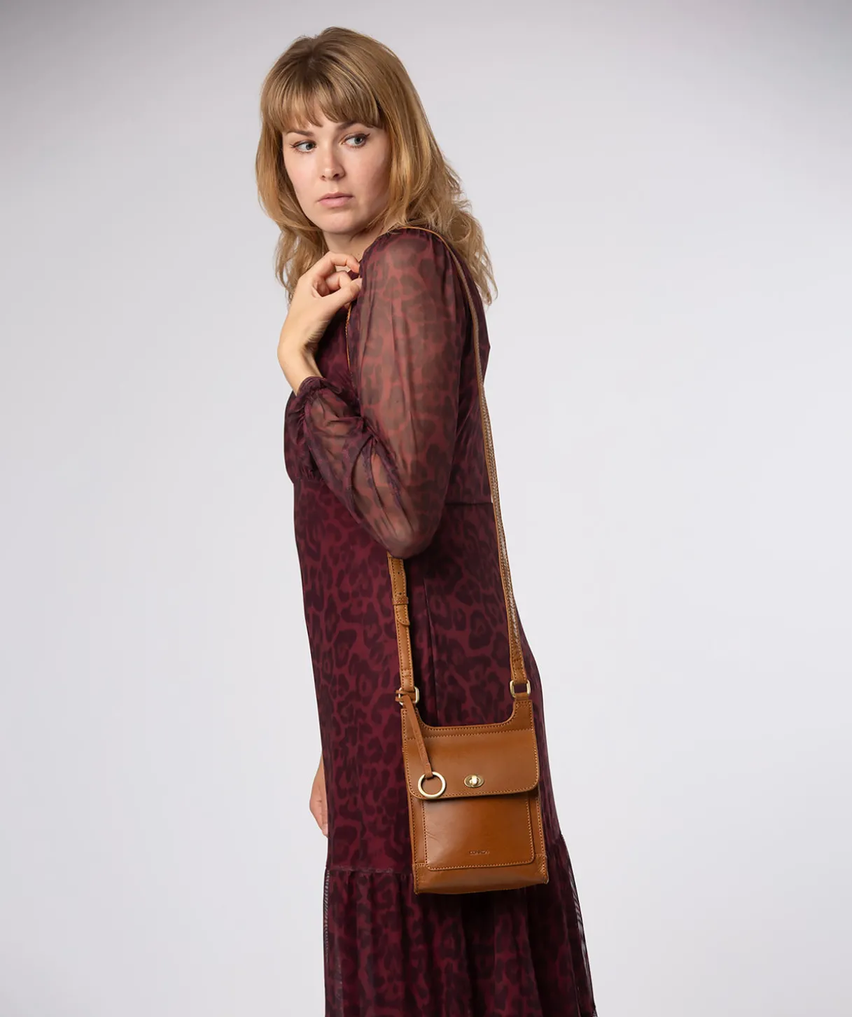 Coraline' Dark Tan Leather Cross Body Bag