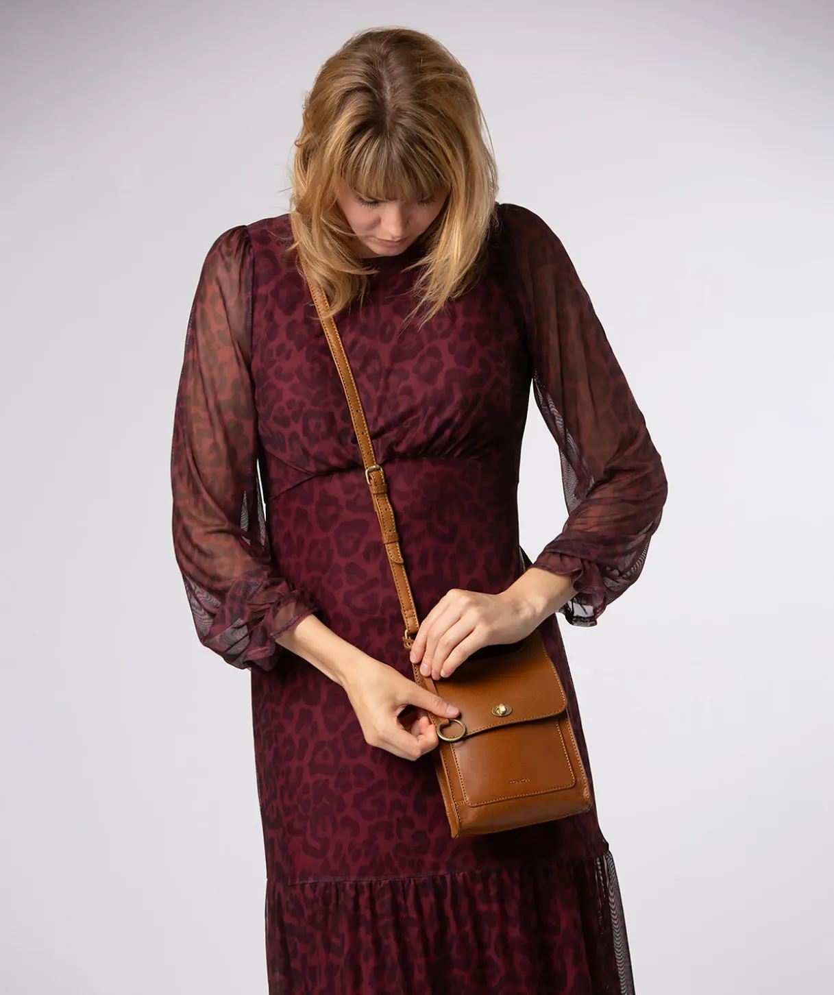 Coraline' Dark Tan Leather Cross Body Bag
