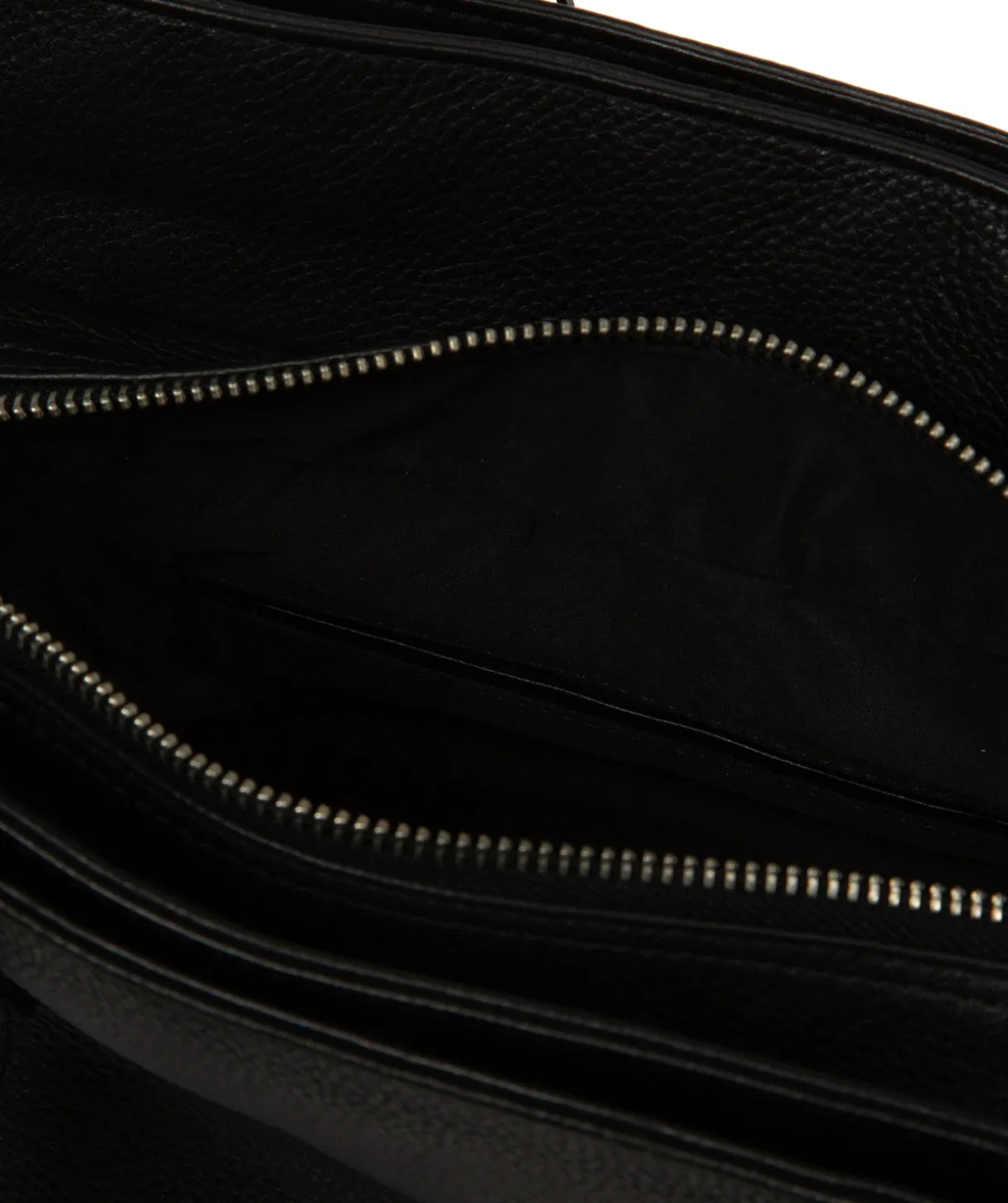 Faya' Black Leather Handbag