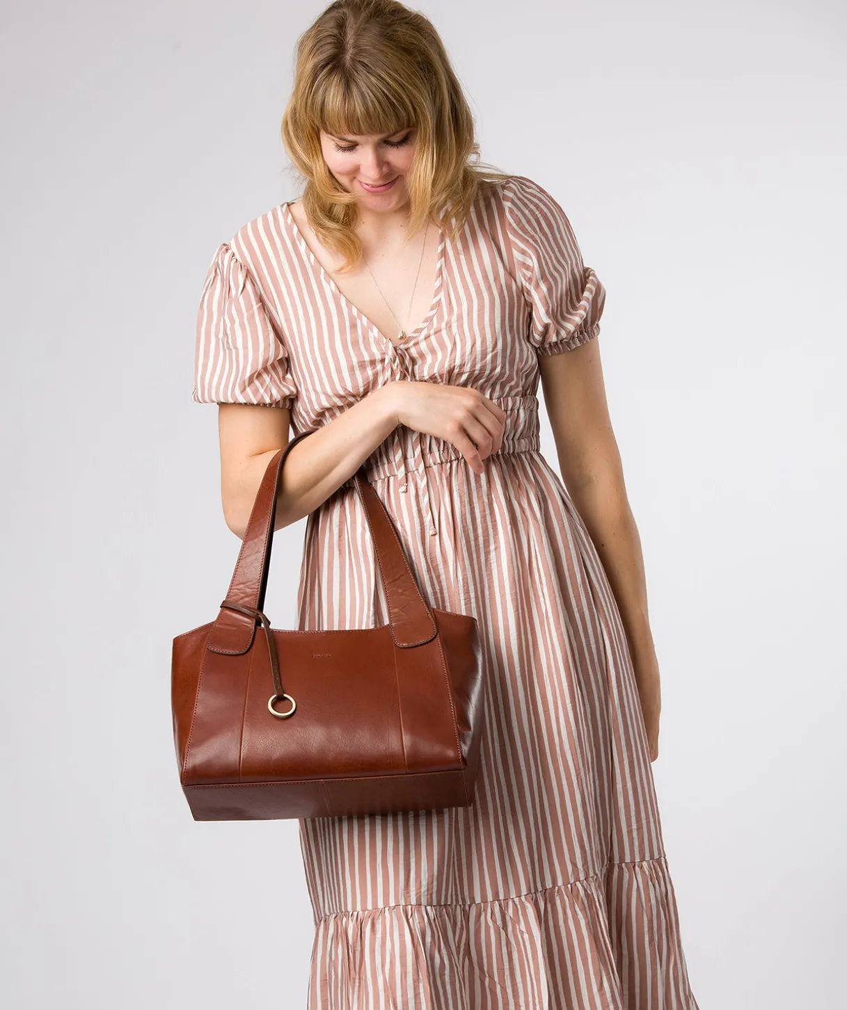 Lilou' Conker Brown Leather Handbag