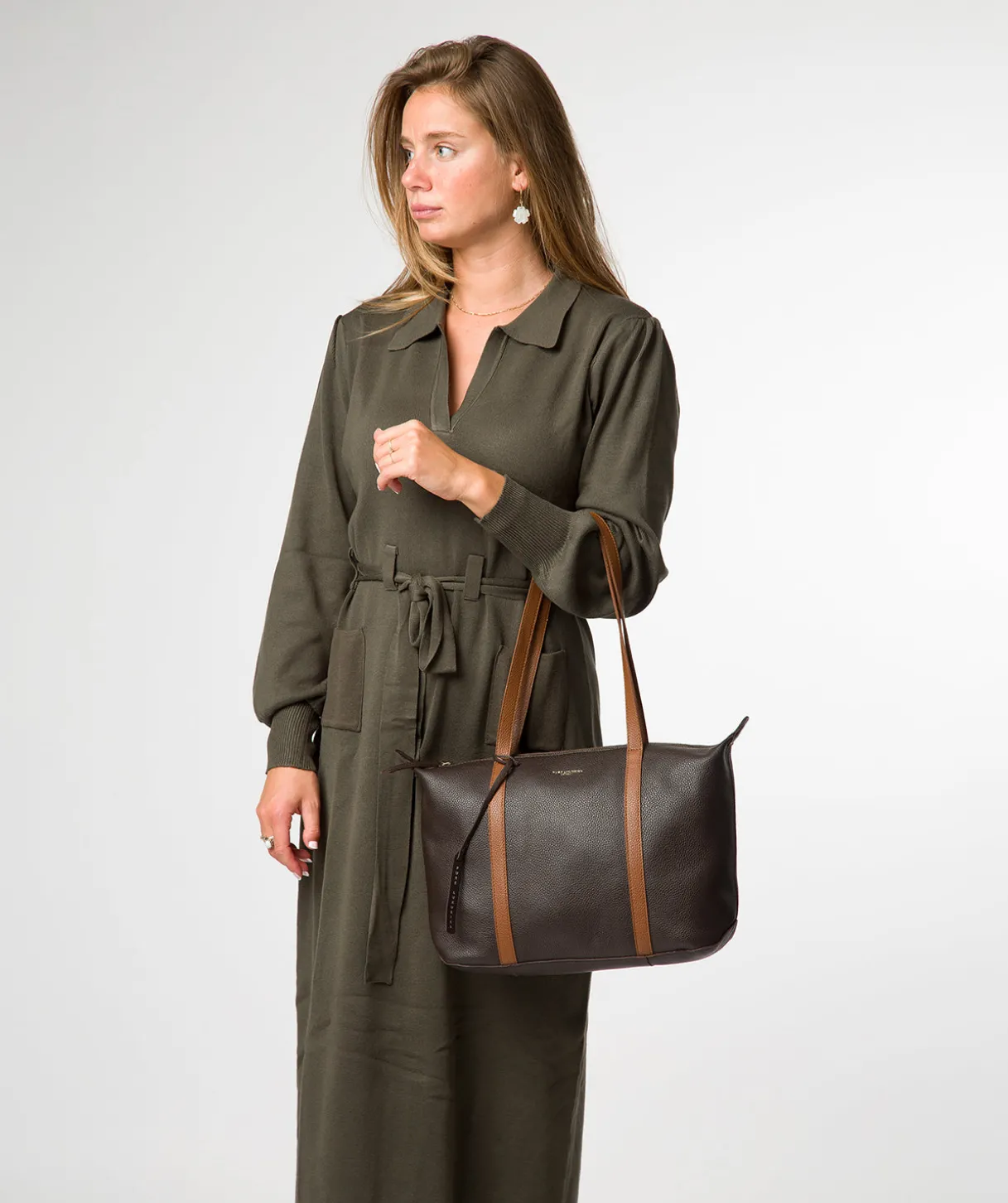 Niva' Espresso & Rich Tan Leather Tote Bag