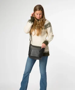 Wittering' Black Leather Shoulder Bag